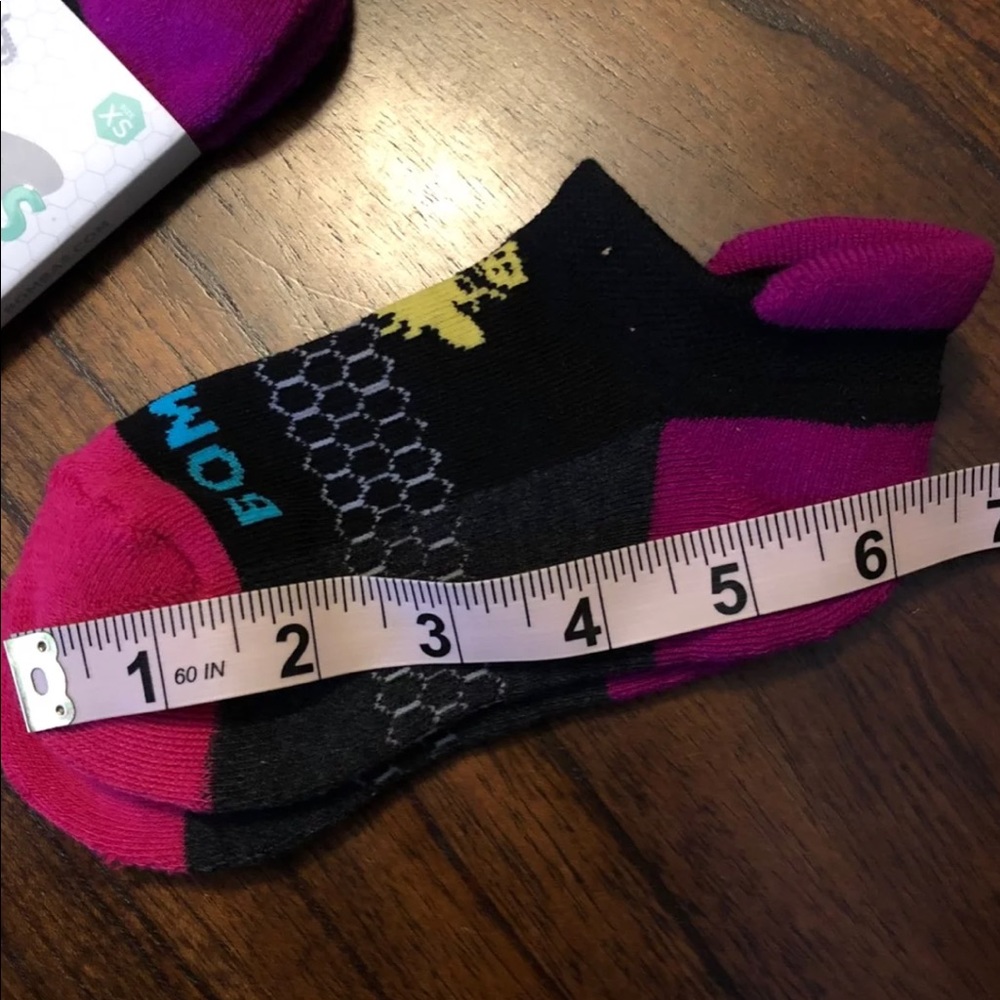 2 pairs of nwt Bombas socks size xs